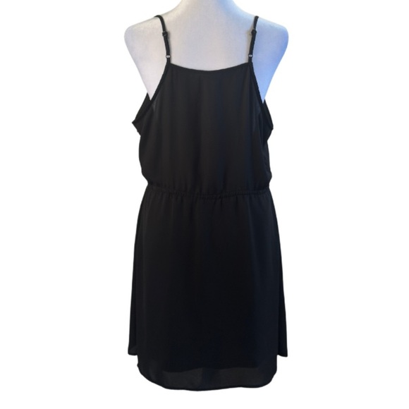Paper Crane Black Sleeveless Dress - Picture 2 of 7